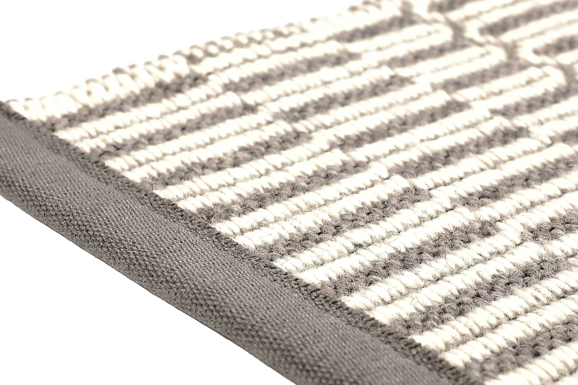 VM Carpet Latua villamatto 160x230 cm valko-harmaa