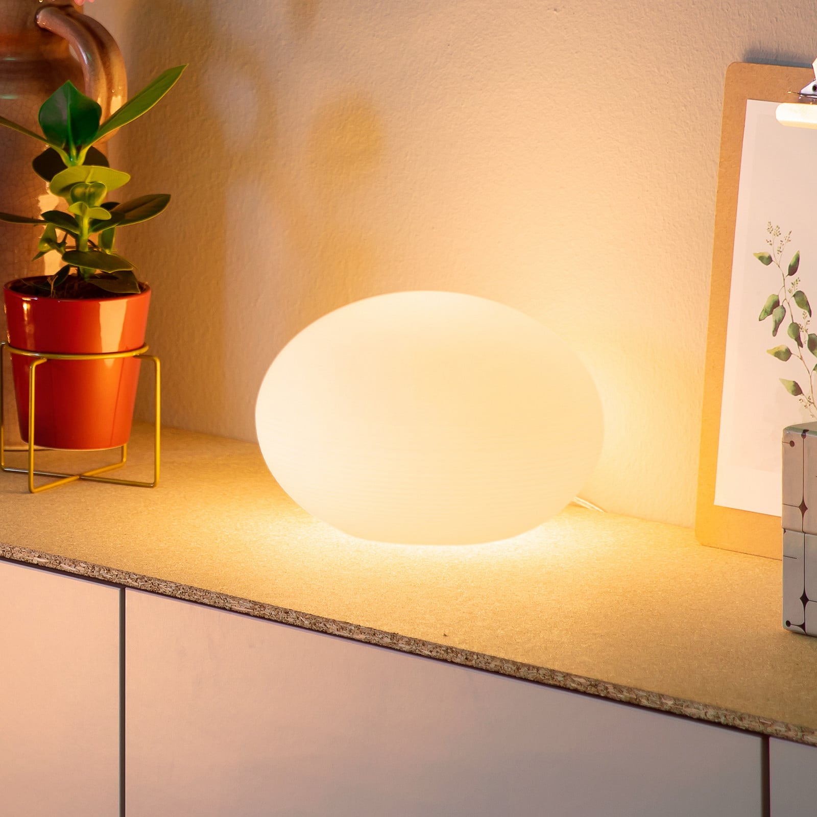 Flourish LED-pöytävalaisin RGBW Philips Hue